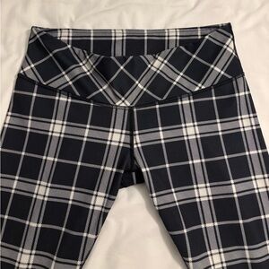 Lululemon Wunder Under Pant Varsity Plaid Printed Leggings. Navy and white.